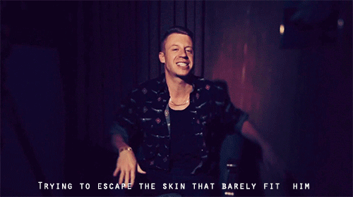 Artiesten Gifs Macklemore en we dansten grote lange roze sterk 