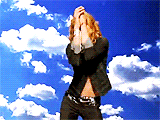Madonna GIF. Dansen Artiesten Wolken Madonna Gifs 90s Het zingen Muziekvideo Lichtstraal 