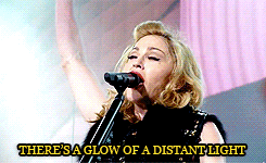 Madonna GIF. Artiesten Madonna Gifs Lachend Wie is dat meisje 
