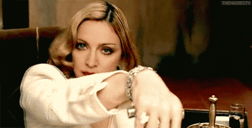 Artiesten Madonna Gifs de look me against the music 