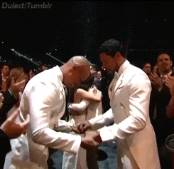 Madonna GIF. Artiesten Vogue Madonna Gifs Zwart en wit Muziekvideo Sla stellen 