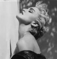 Madonna GIF. Dansen Artiesten Wolken Madonna Gifs 90s Het zingen Muziekvideo Lichtstraal 