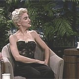 Madonna GIF. Artiesten Vogue Madonna Gifs Lachend Glimlachen Naakt Zwart en wit 