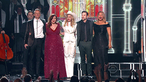 Artiesten Madonna Gifs lachend wie is dat meisje 