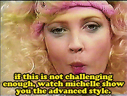 Maya Rudolph GIF. Dansen Gifs Filmsterren Maya rudolph Dans Snl Whitney houston Haal het 