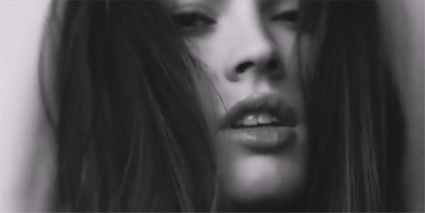 Megan Fox GIF. Gifs Filmsterren Megan fox Lachend 