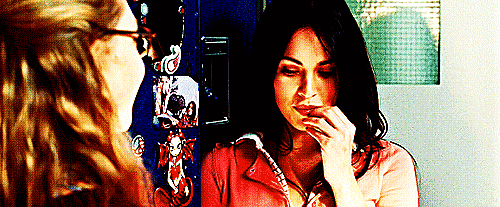 Megan Fox GIF. Bier Gifs Filmsterren Megan fox 