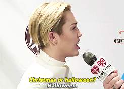 Miley Cyrus GIF. Artiesten Miley cyrus Gifs We cant stop Itsalexjr 