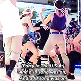 Miley Cyrus GIF. Artiesten Miley cyrus Gifs De mond vol tanden Slavernij 