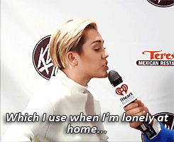 Miley Cyrus GIF. Artiesten Miley cyrus Gifs Amas2013 