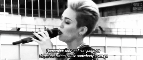 Artiesten Miley cyrus Roken Gifs muziekvideo 23 trending 