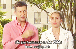 Miley Cyrus GIF. Artiesten Miley cyrus Gifs Snl 