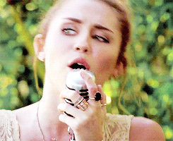 Miley Cyrus GIF. Ijs Artiesten Miley cyrus Gifs De beweging 