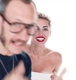 Miley Cyrus GIF. Muziek Artiesten Miley cyrus Tv Gifs Katje Ama American music awards Abc 