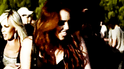Miley Cyrus GIF. Artiesten Miley cyrus Snor Gifs 