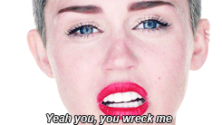 Miley Cyrus GIF. Artiesten Miley cyrus Gifs De mond vol tanden 