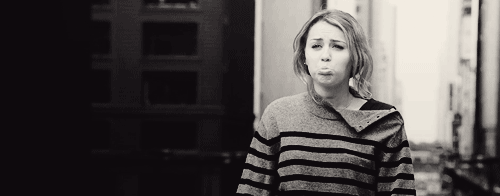 Artiesten Miley cyrus Gifs glimlach onhandig 