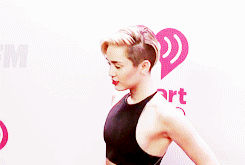 Miley Cyrus GIF. Artiesten Miley cyrus Gifs Likken Vmas Vma 2013 