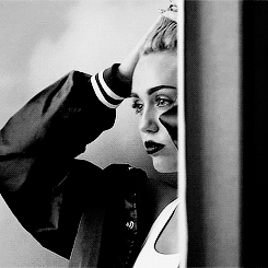 Miley Cyrus GIF. Artiesten Ellen Miley cyrus Gifs 