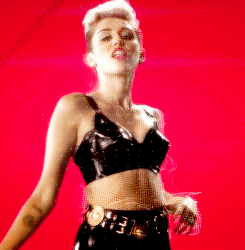 Miley Cyrus GIF. Artiesten Hannah Miley cyrus Gifs Timelapse Miley Wrecking ball Leeftijd 