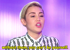 Miley Cyrus GIF. Dansen Artiesten Mean girls Miley cyrus Gifs Realitytvgifs Ouderschap 