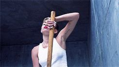 Miley Cyrus GIF. Artiesten Miley cyrus Gifs 2013 Ja Gelukkig Vieren Snl 