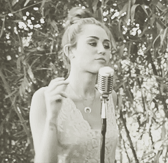 Hannah Montana GIF. Artiesten Hannah montana Miley cyrus Gifs Geschokt Verwonderd 