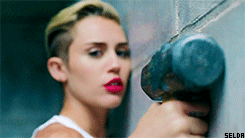 Miley Cyrus GIF. Artiesten Miley cyrus Gifs We cant stop 