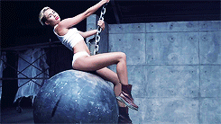Miley Cyrus GIF. Liefde Artiesten Miley cyrus Gifs Reblog Diva Miley 23 Miley ray cyrus Orgulho 