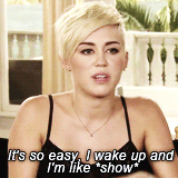Miley Cyrus GIF. Boos Artiesten Miley cyrus Dronken Gifs  Gek 