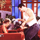 Miley Cyrus GIF. Artiesten Miley cyrus Gifs Reblog Miley 23 Miley ray cyrus Orgulho 