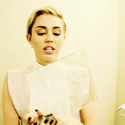 Miley Cyrus GIF. Artiesten Hannah Miley cyrus Gifs Timelapse Miley Wrecking ball Leeftijd 