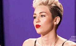 Miley Cyrus GIF. Artiesten Miley cyrus Liam Punt Gifs Miley Cyrus Hanna montana 