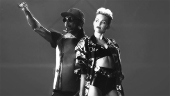 Miley Cyrus GIF. Artiesten Miley cyrus Gifs Hi Hooi 