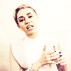 Hannah Montana GIF. Artiesten Hannah montana Miley cyrus Gifs Geschokt Verwonderd 