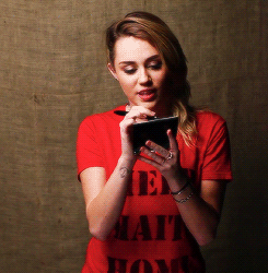 Miley Cyrus GIF. Artiesten Miley cyrus Gifs Miley Cyrus Destiny hope cyrus Weinig miley 