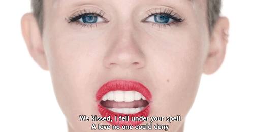 Muziek Beroemdheden Artiesten Britney spears Miley cyrus Gifs miley cyrus 