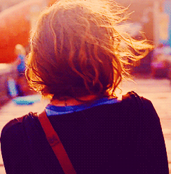 Miley Cyrus GIF. Artiesten Miley cyrus Gifs Reblog Volgen Wrecking ball Repost 