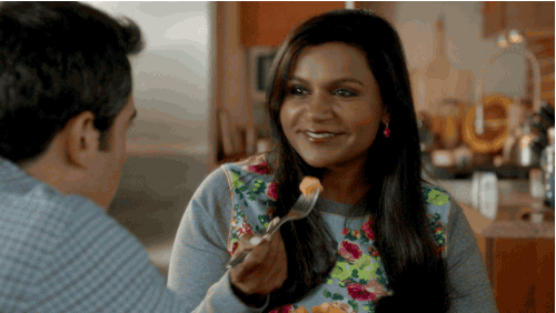 Mindy Kaling GIF. Gifs Filmsterren Mindy kaling Mic druppel The mindy project 