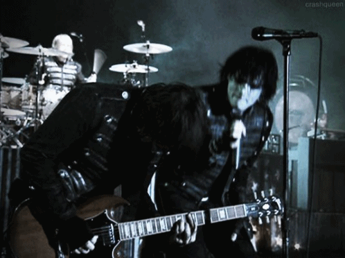 Artiesten My chemical romance Gifs na na na 