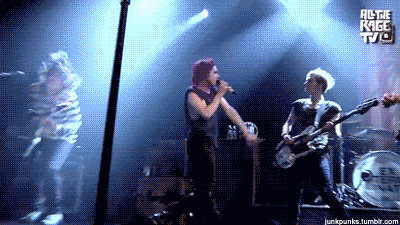 Artiesten My chemical romance Helena Gifs gerard manier 
