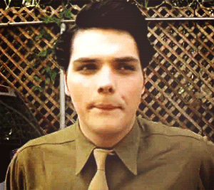 My Chemical Romance GIF. Artiesten My chemical romance Gifs Gerard manier 