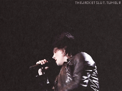 My Chemical Romance GIF. Artiesten My chemical romance Gifs Gerard manier 