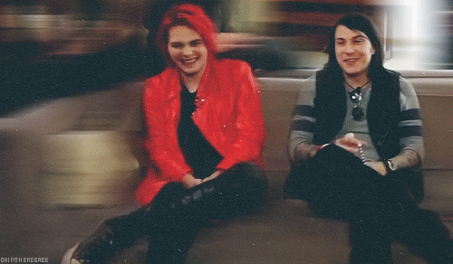 Dansen Artiesten My chemical romance Helena Gifs het zingen gerard manier mcr zoete wraak 