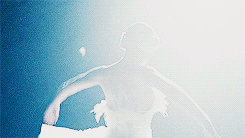 Black Swan GIF. Films en series Gifs Black swan Filmsterren Natalie portman 