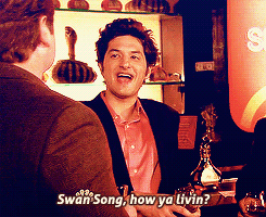 Nick Offerman GIF. Geweer Tv Gifs Filmsterren Nick offerman Ron swanson Parks and recreation 