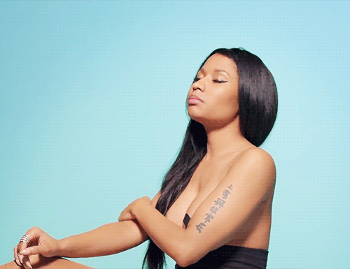 Artiesten Gifs Nicki minaj muziekvideo kruipen nerd 