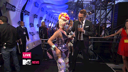 Muziek Beroemdheden Artiesten Gifs Nicki minaj knal knipperen stupid hoe Roman Reloaded 