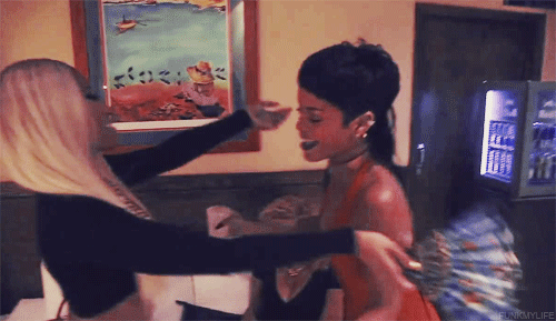 Artiesten Gifs Nicki minaj brutaal houding 