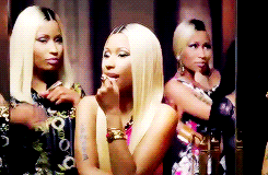 Nicki Minaj GIF. Artiesten Golf Hallo Gifs Nicki minaj Glimlach Gelukkig He 